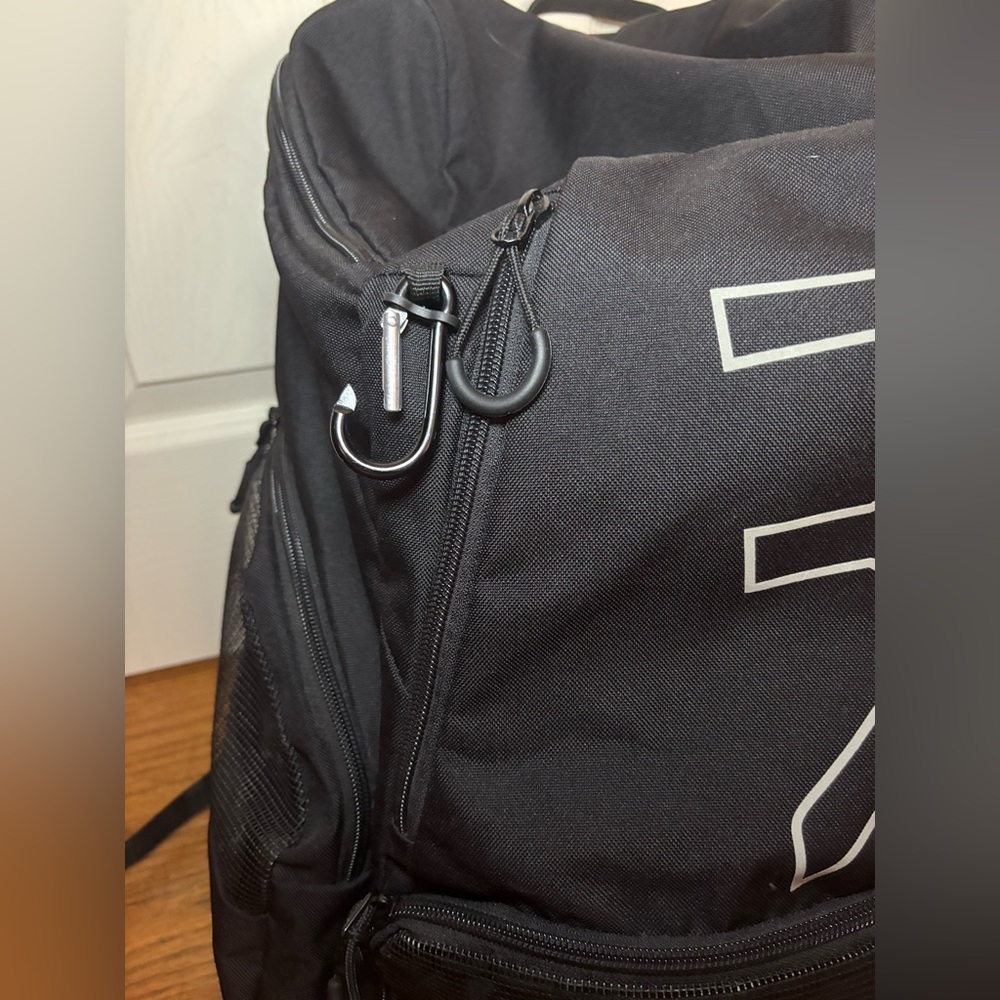 TYR Swim Backpack - Picture 4 of 12
